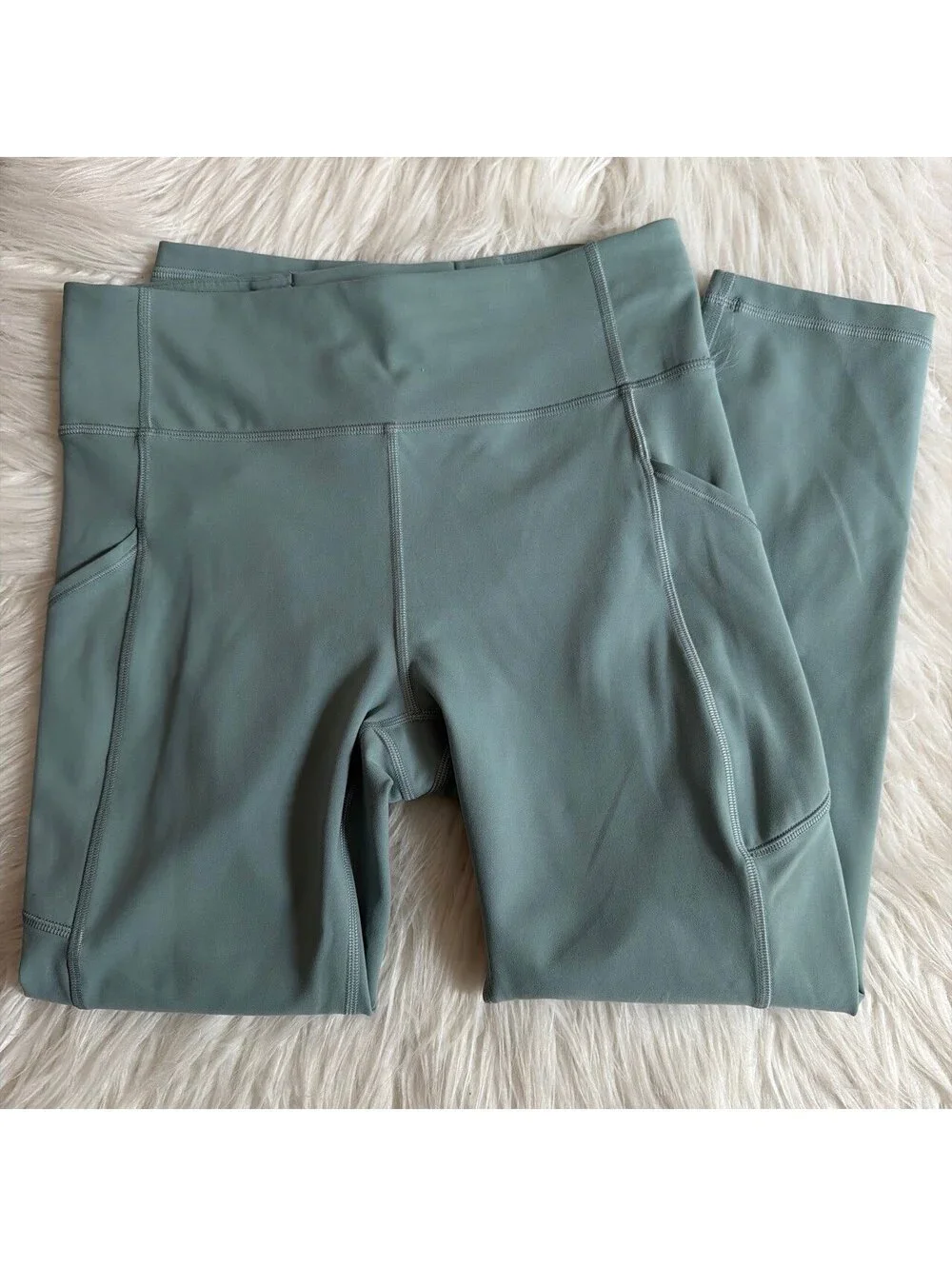 Lululemon Invigorate High-Rise Tight size 8